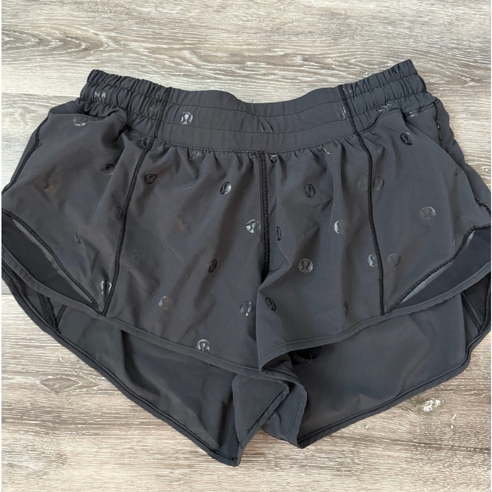 Lululemon hotty hot shorts